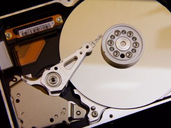 silver-hard-drive-interals-33278 silver-hard-drive-interals-33278